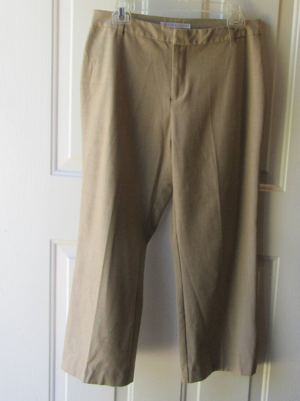 Old Navy Tan Stretch Capris size 10